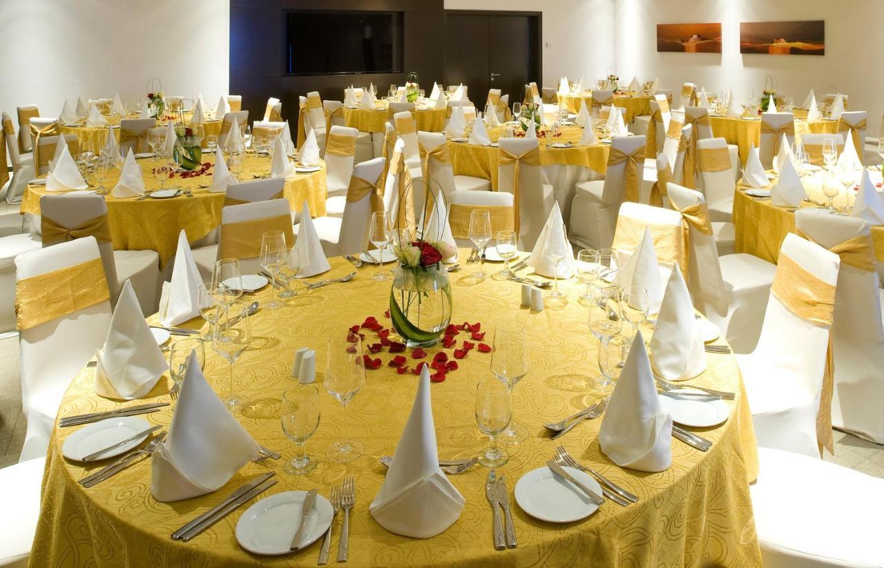 Holiday Inn Muscat Alseeb By Ihg Zewnętrze zdjęcie