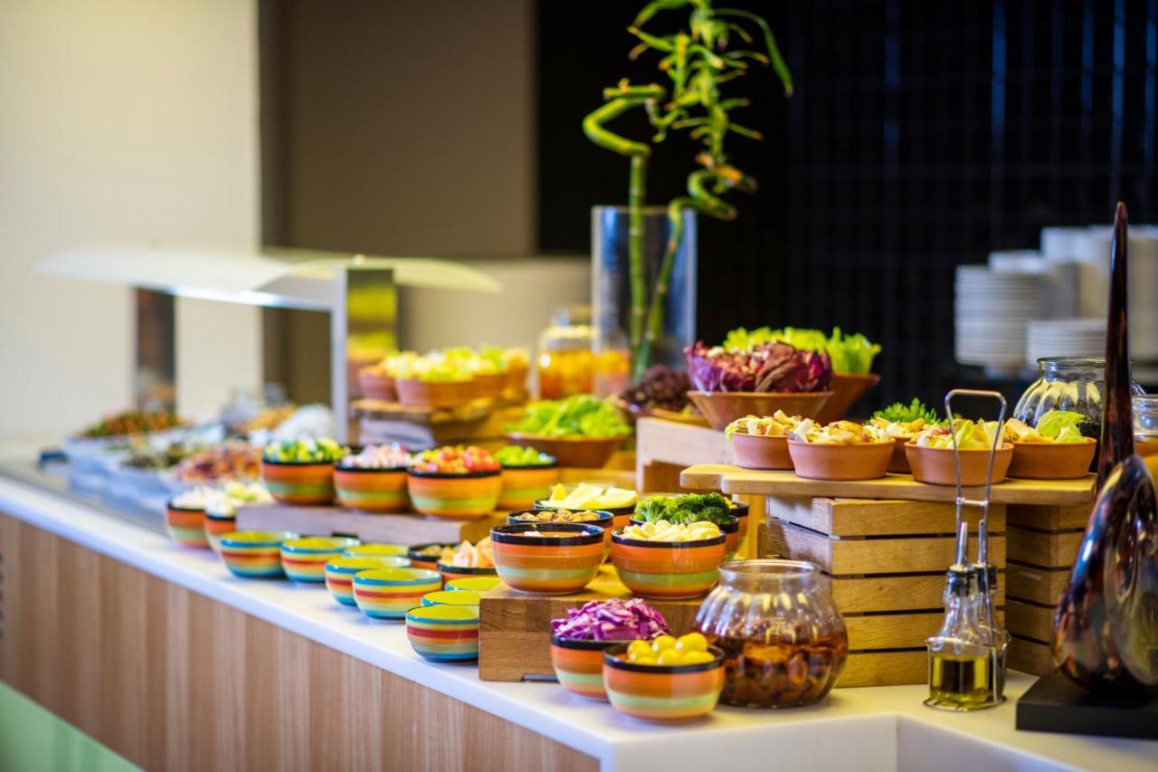 Holiday Inn Muscat Alseeb By Ihg Zewnętrze zdjęcie